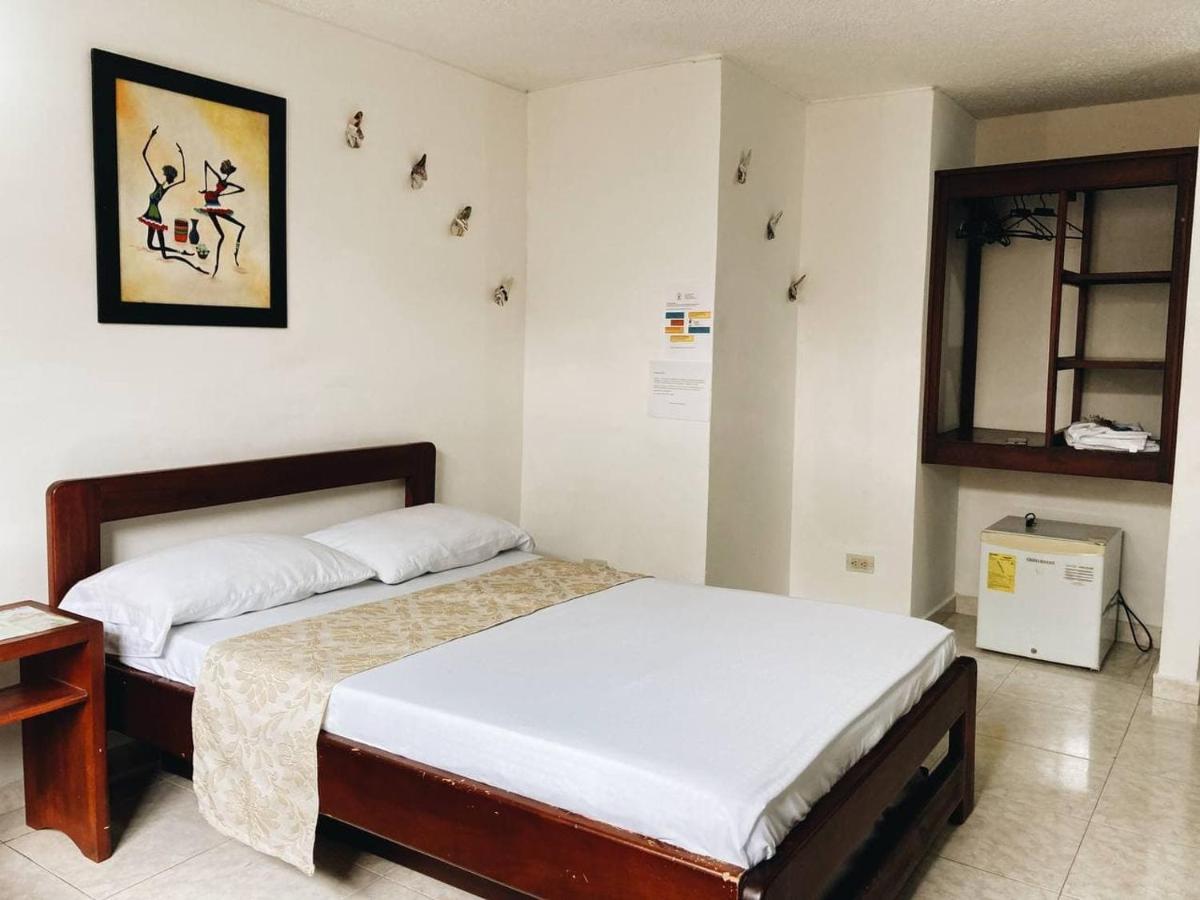 Refugio Llanero Hotel Boutique Villavo Centro 3K Aeropuerto ビリャビセンシオ エクステリア 写真