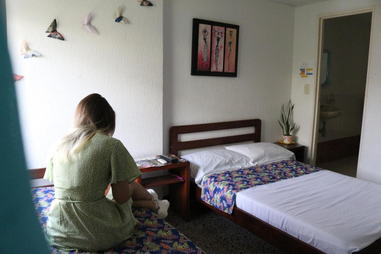 Refugio Llanero Hotel Boutique Villavo Centro 3K Aeropuerto ビリャビセンシオ エクステリア 写真